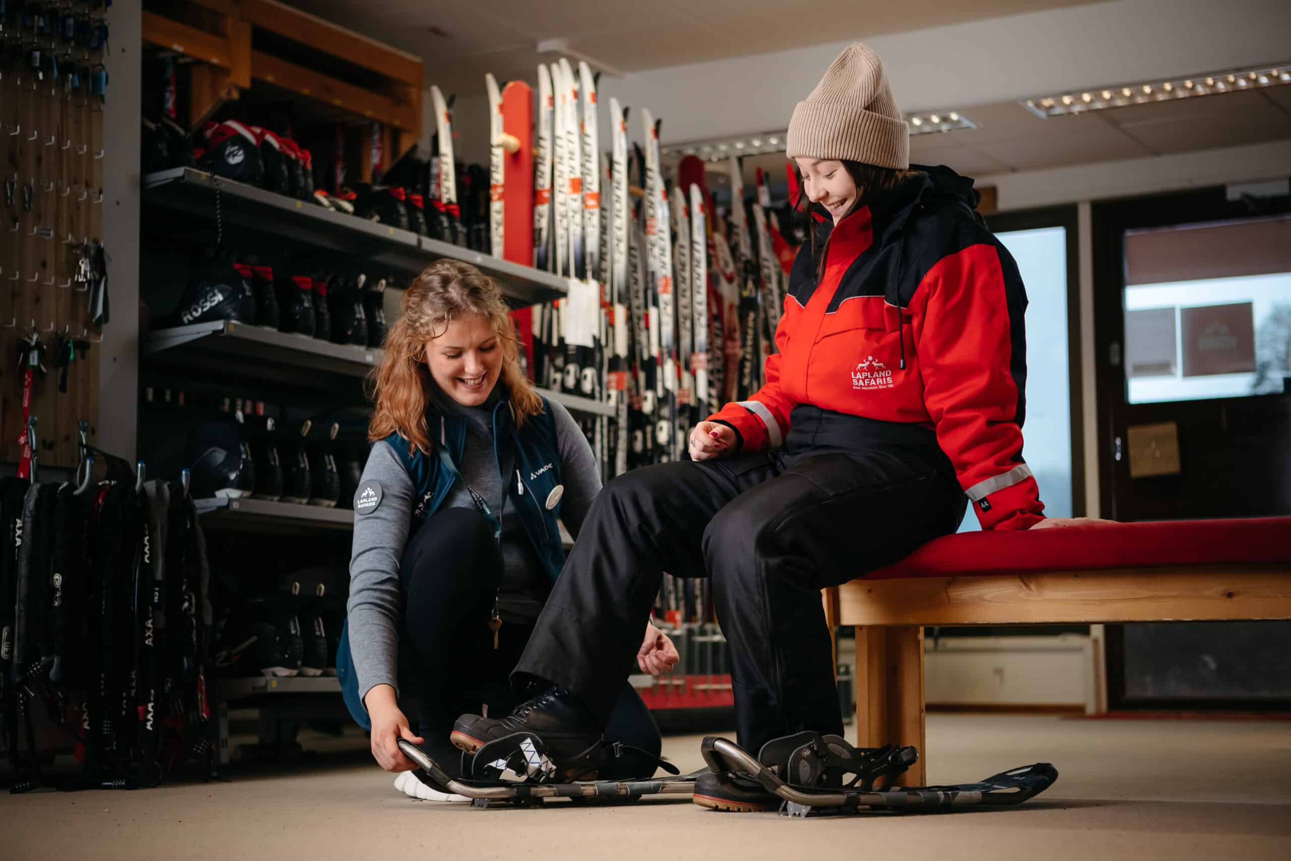 Lapland Safaris how to dress snowshoes