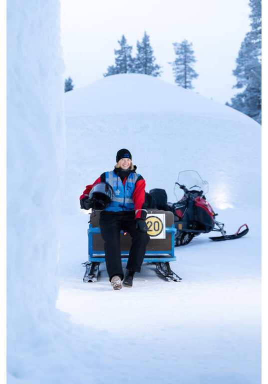 Lapland Safaris outdoor activity worker (4)